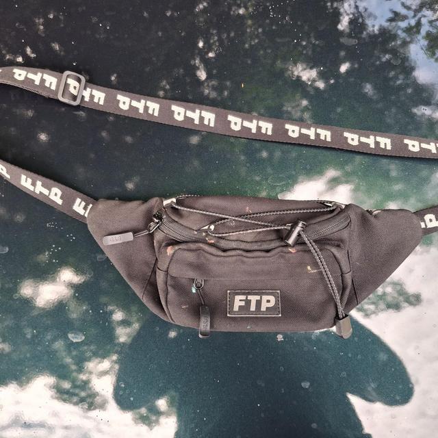 バッグ FTP Shoulder Bag Ftp shoulder-bag - Depop