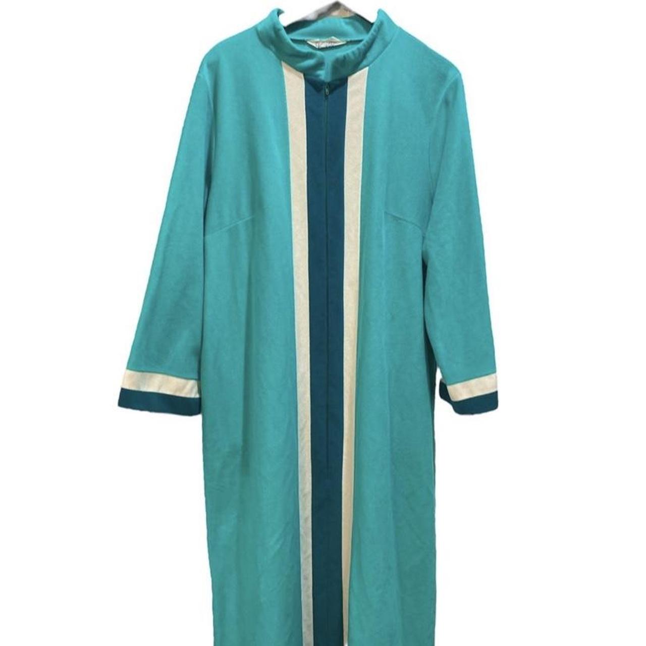 Vanity fair deals zip robe