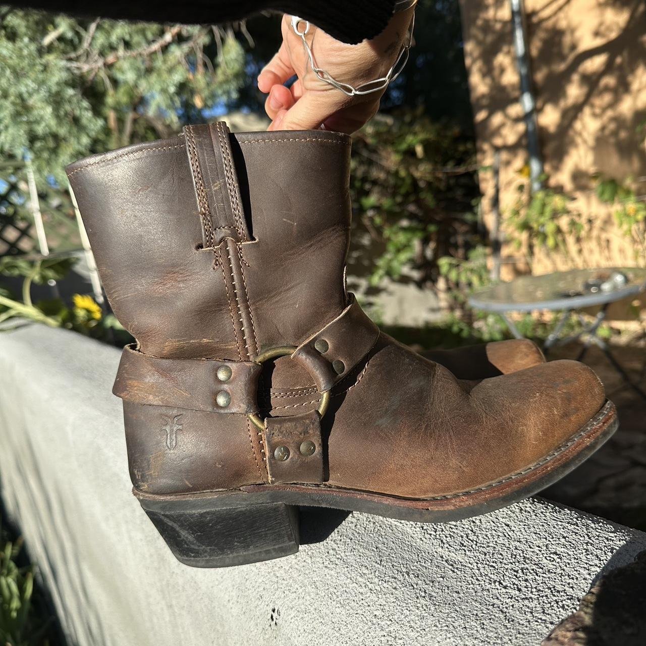 FRYE Brown leather 8R Harness Boots with brass O. Depop