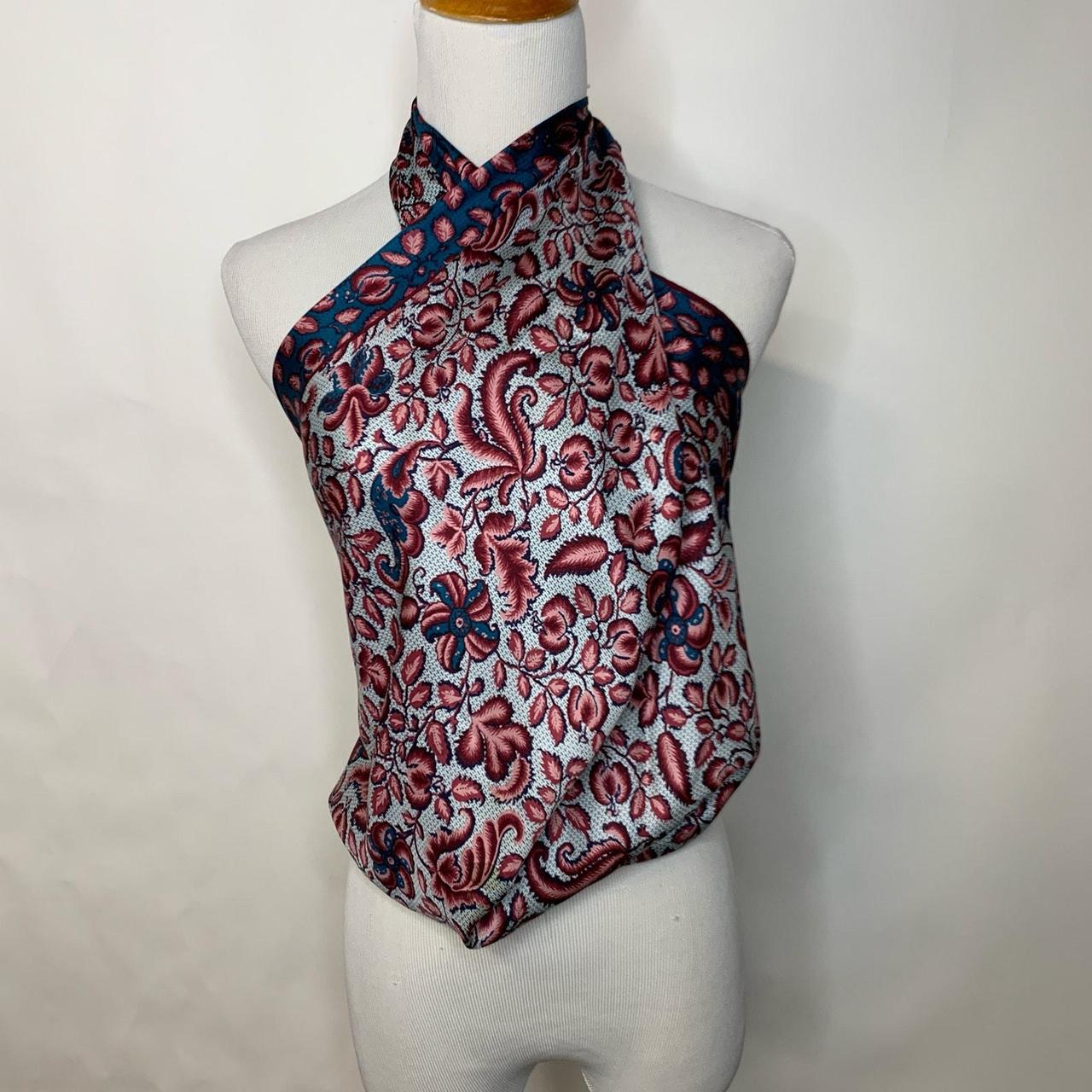 item listed by clothesqueen999
