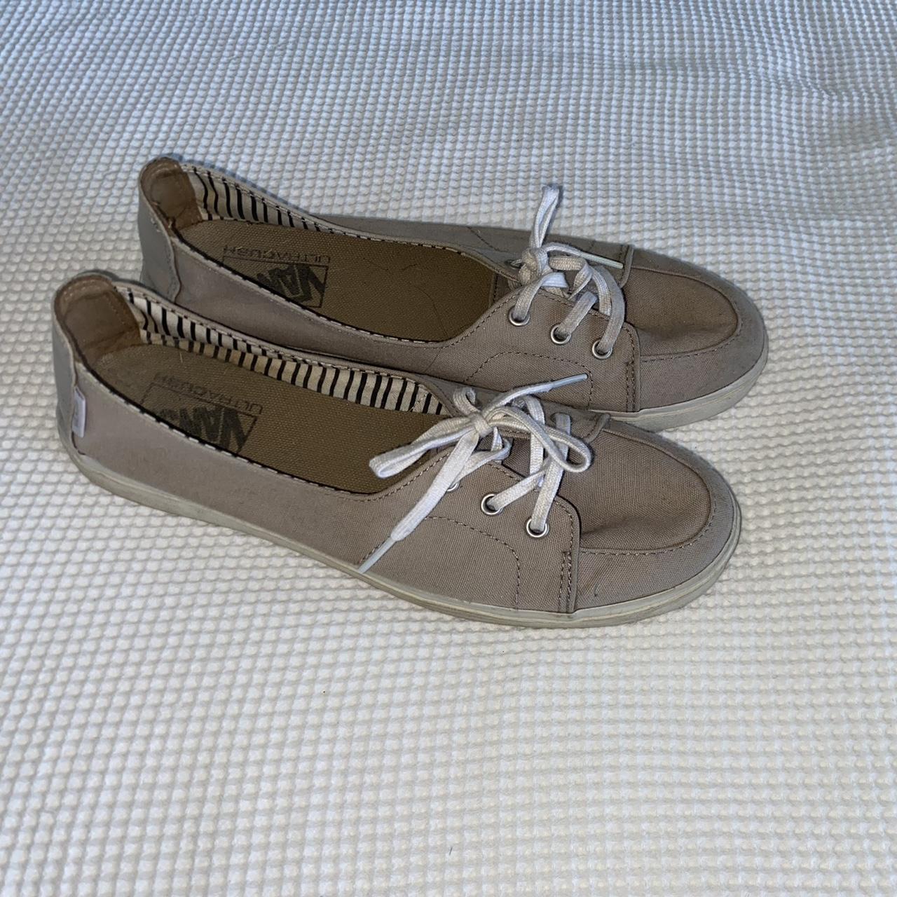 Vans boat hotsell shoes uk