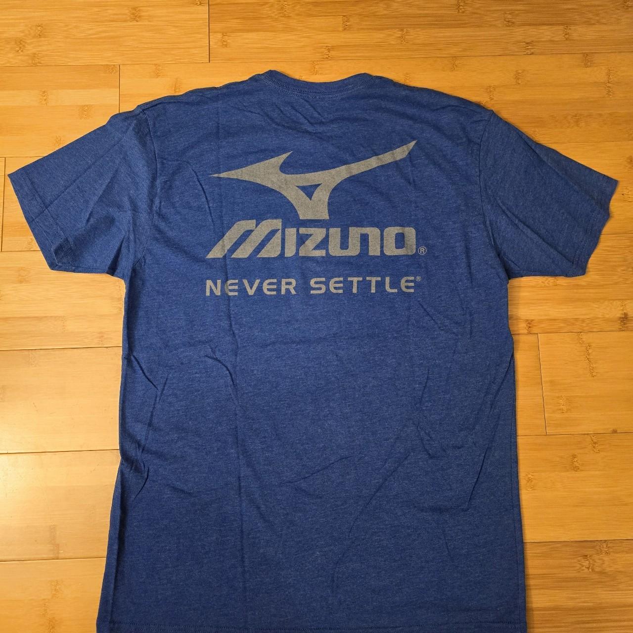 Mizuno Baseball shirt. Size Large. Blue. No flaws