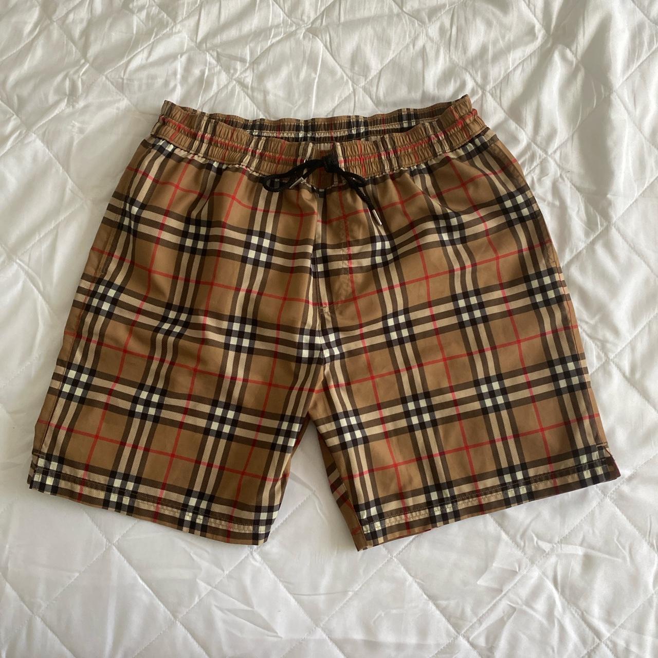 100% authentic burberry shorts size mens M, fit true... - Depop