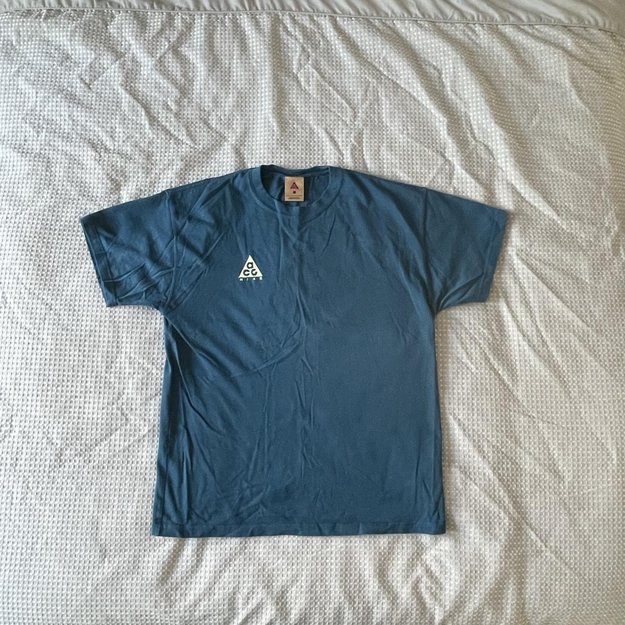 nike acg t shirt blue
