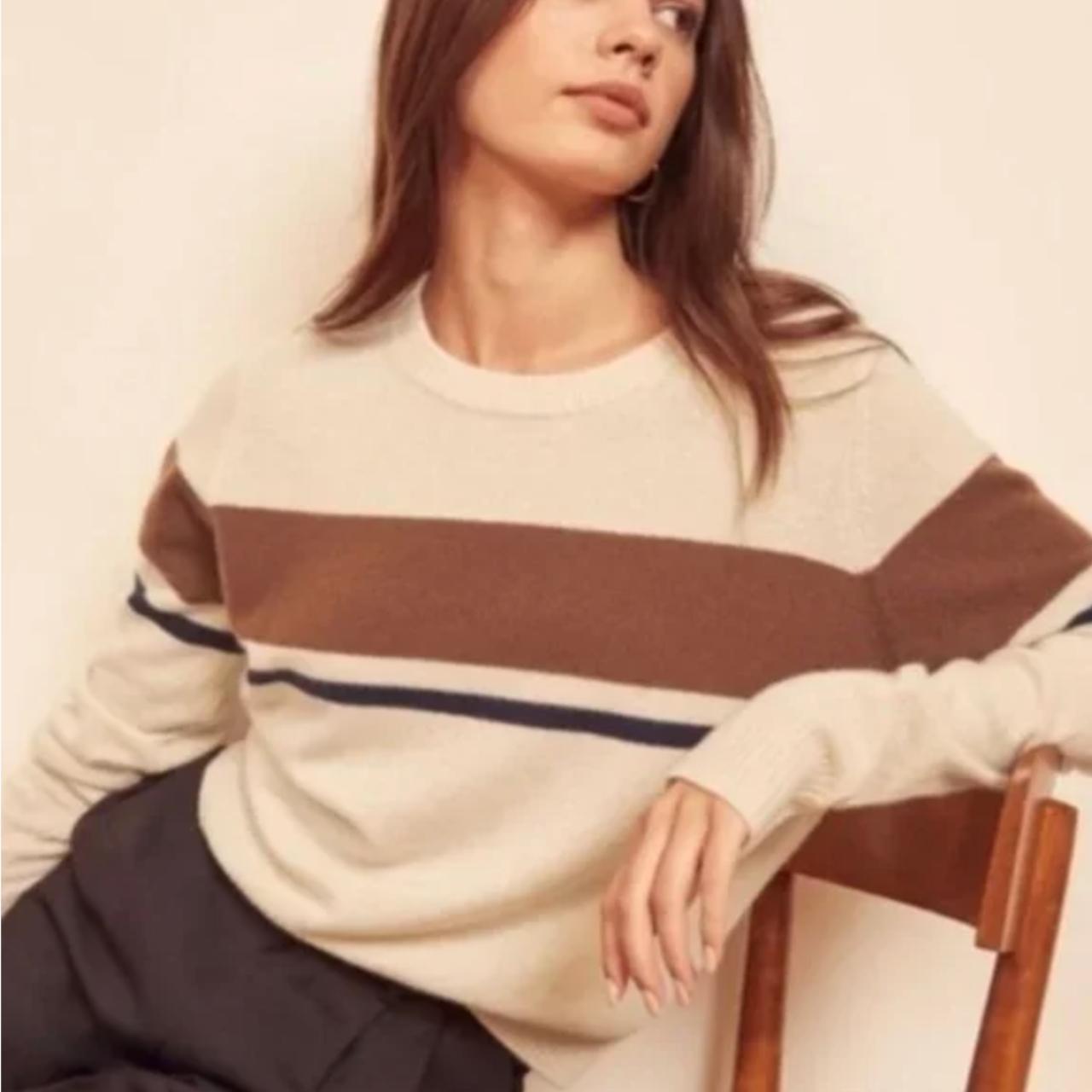 Reformation Raglan shops Sweater