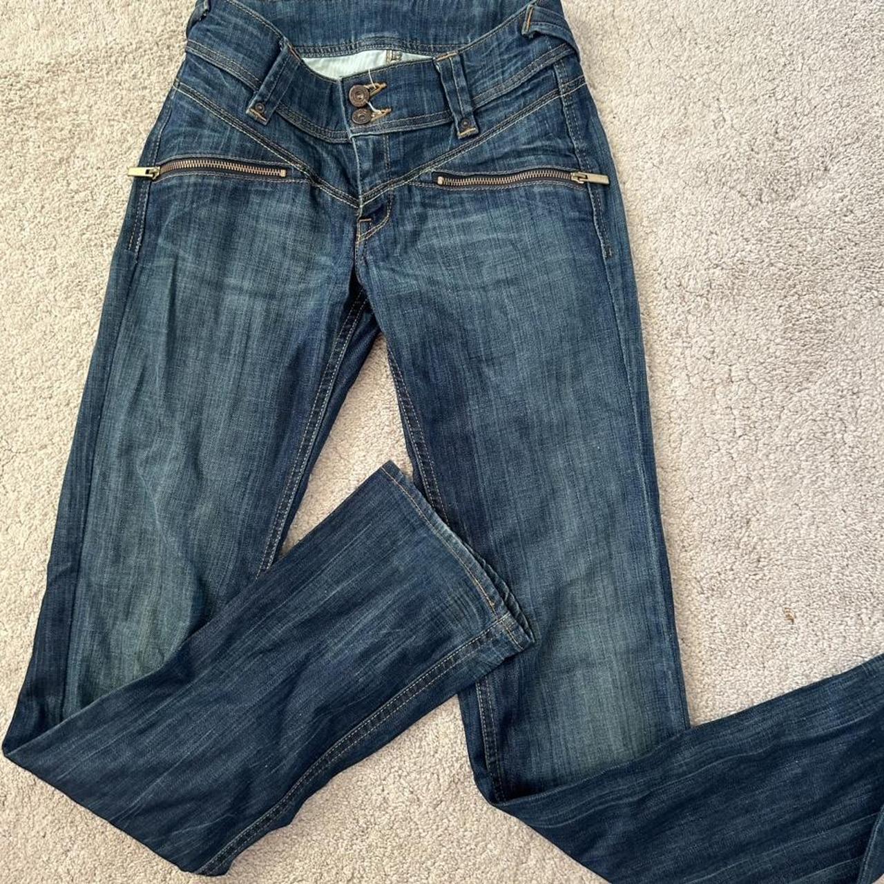 Levi’s jeans low rise styles 572 bootcut There’s no... - Depop