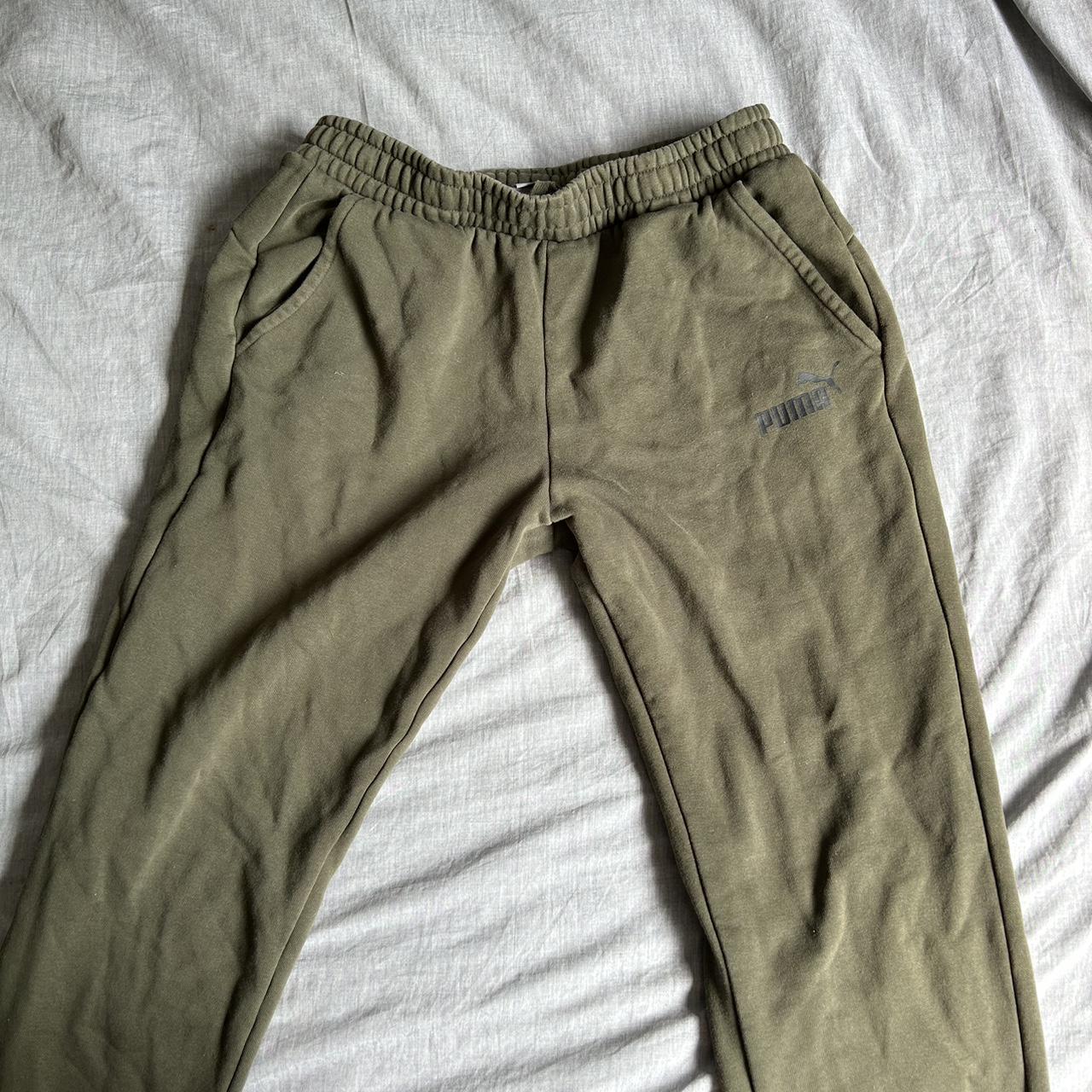 puma joggers/trackies Hardly worn - Depop