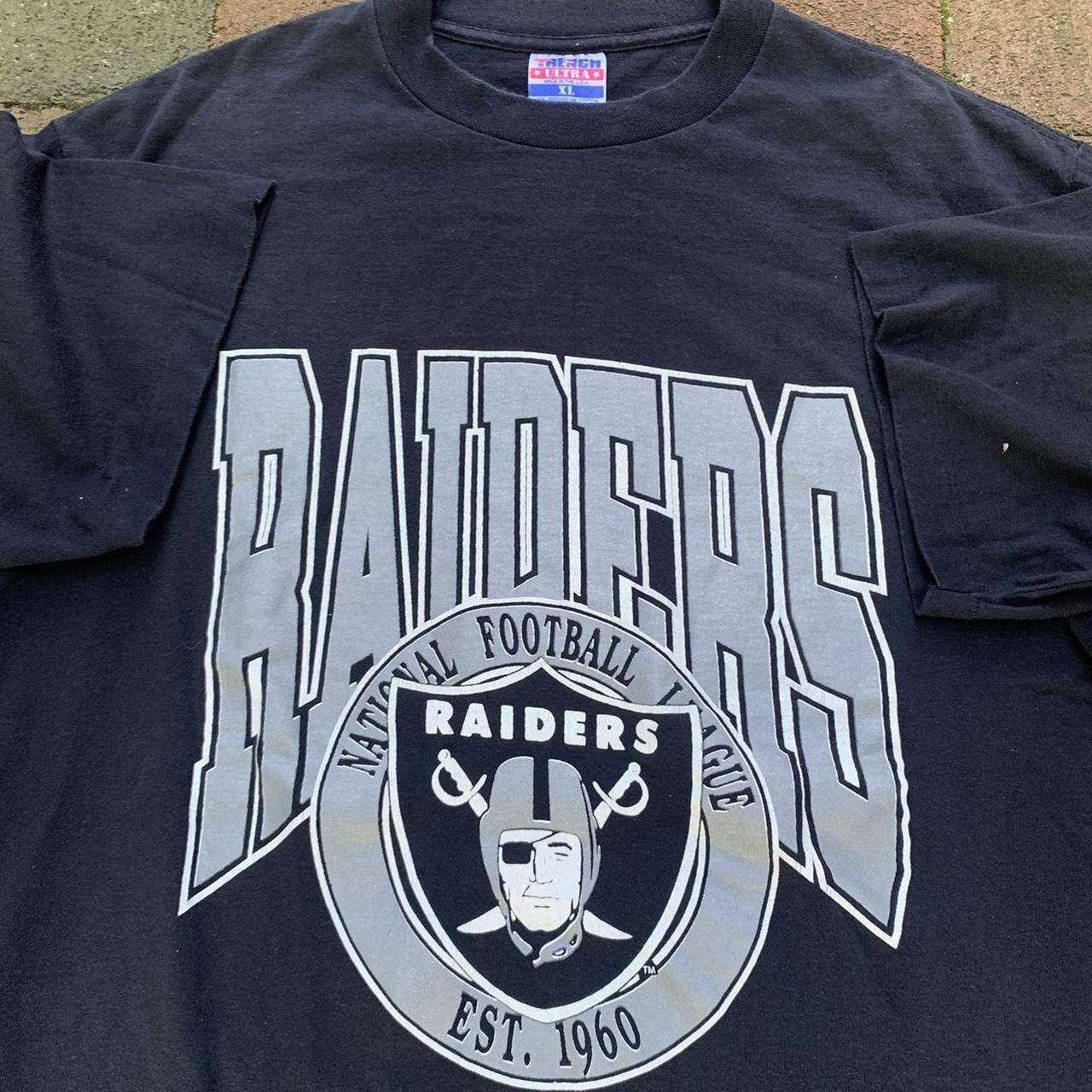 Vintage 90s Oakland Raiders graphic tshirt Mens - Depop