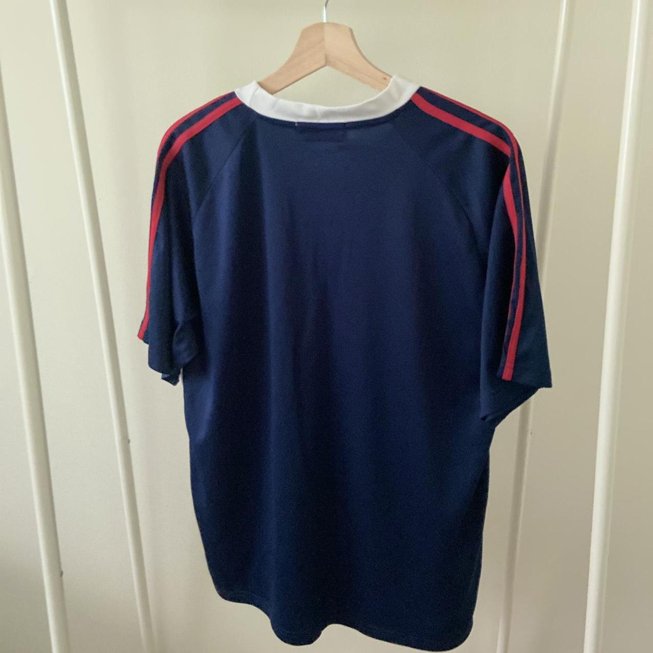 EB Sport Men's Red and Navy Top (2)