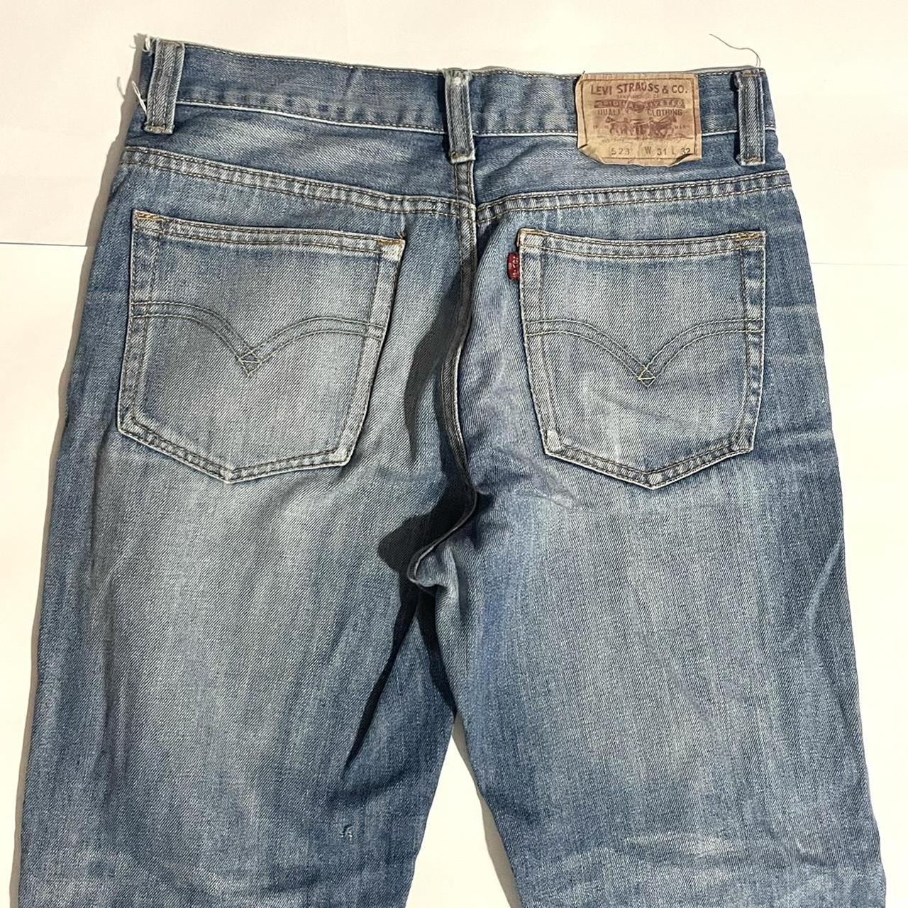 Vintage levi jeans. Few hole on knees. W28inch L40inch - Depop