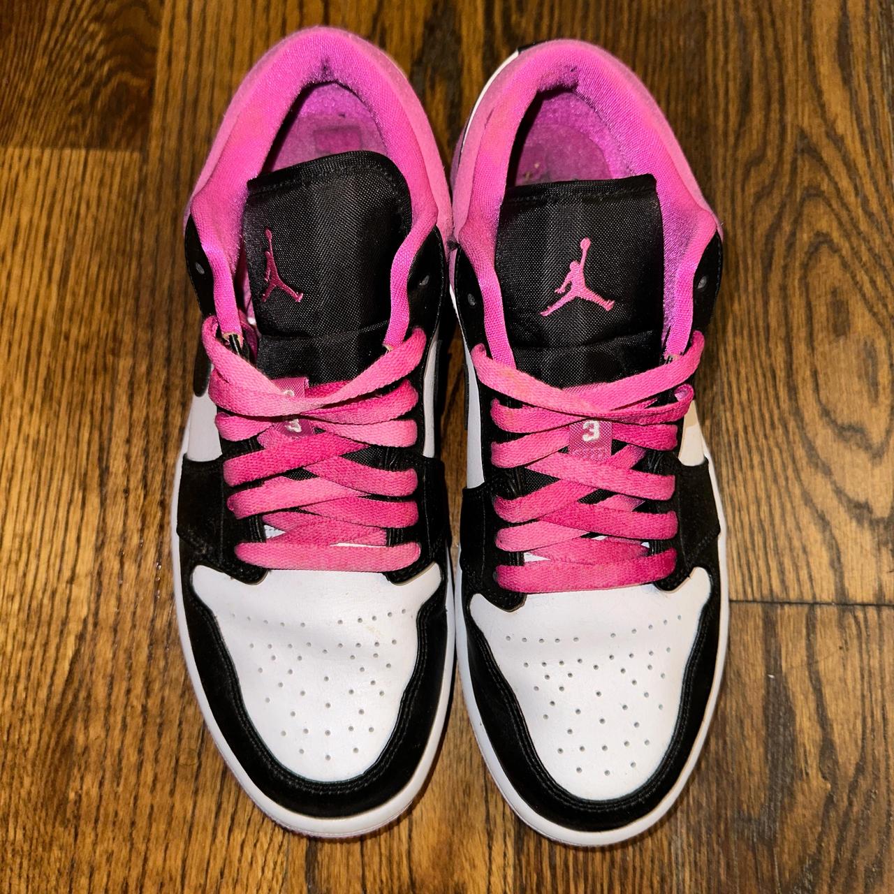 Pink Black White Low top men Jordan s Do not have