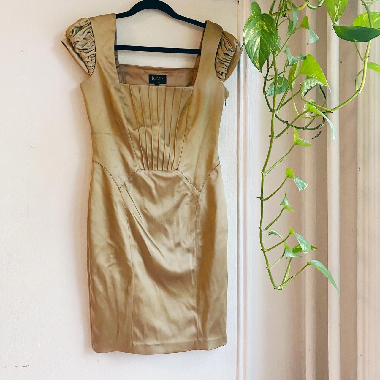 New Laundry by Shelli Segal bronze gold cocktail. Depop