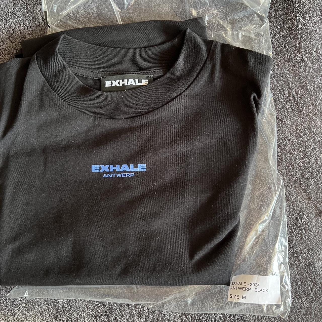 Exhale black and blue t-shirt Amelie lens new