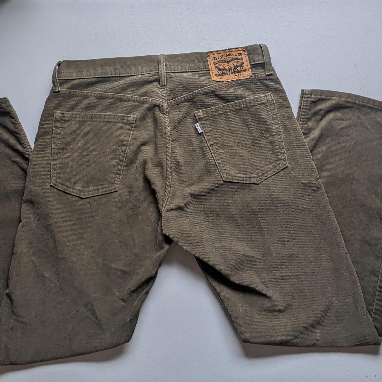 Levi's Men's Green and Khaki Trousers Depop