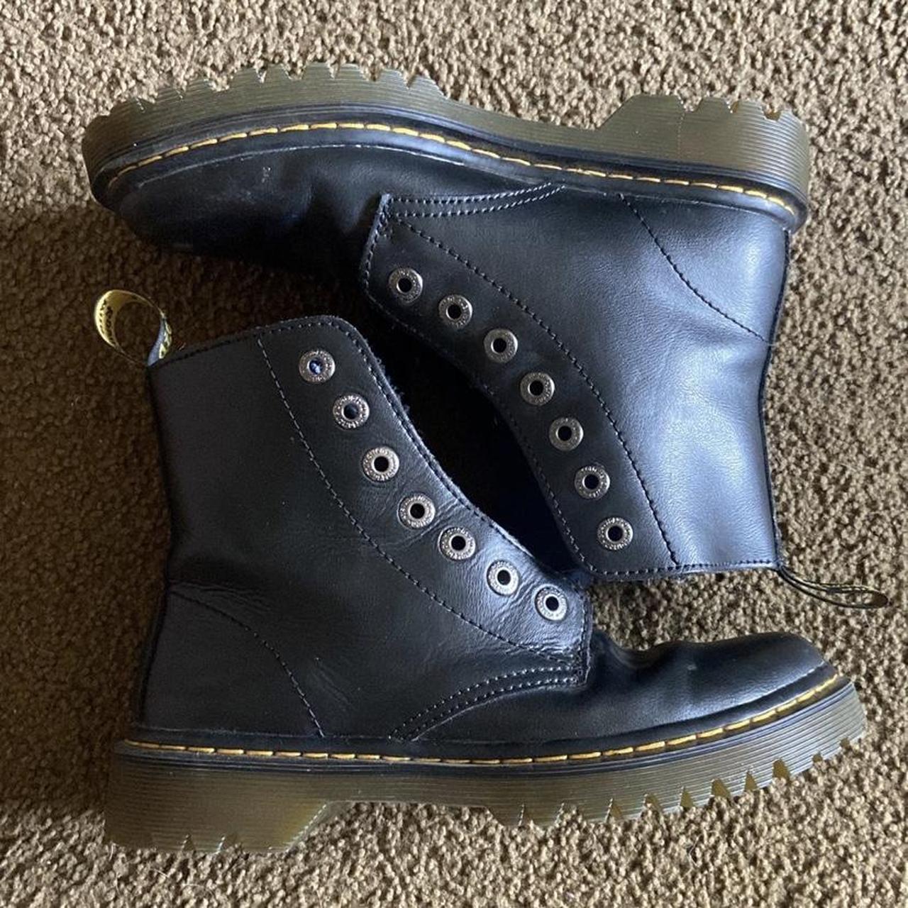 Doc martens cheap luana vs 1460