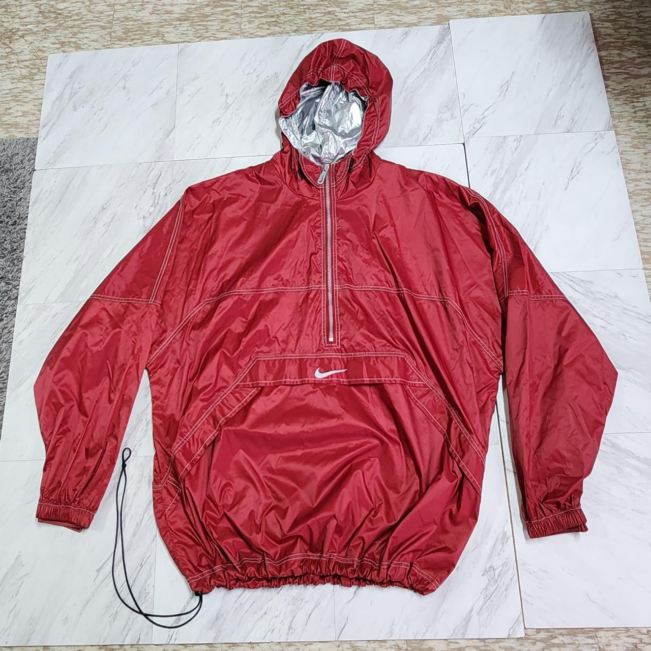 Silver on sale windbreaker nike