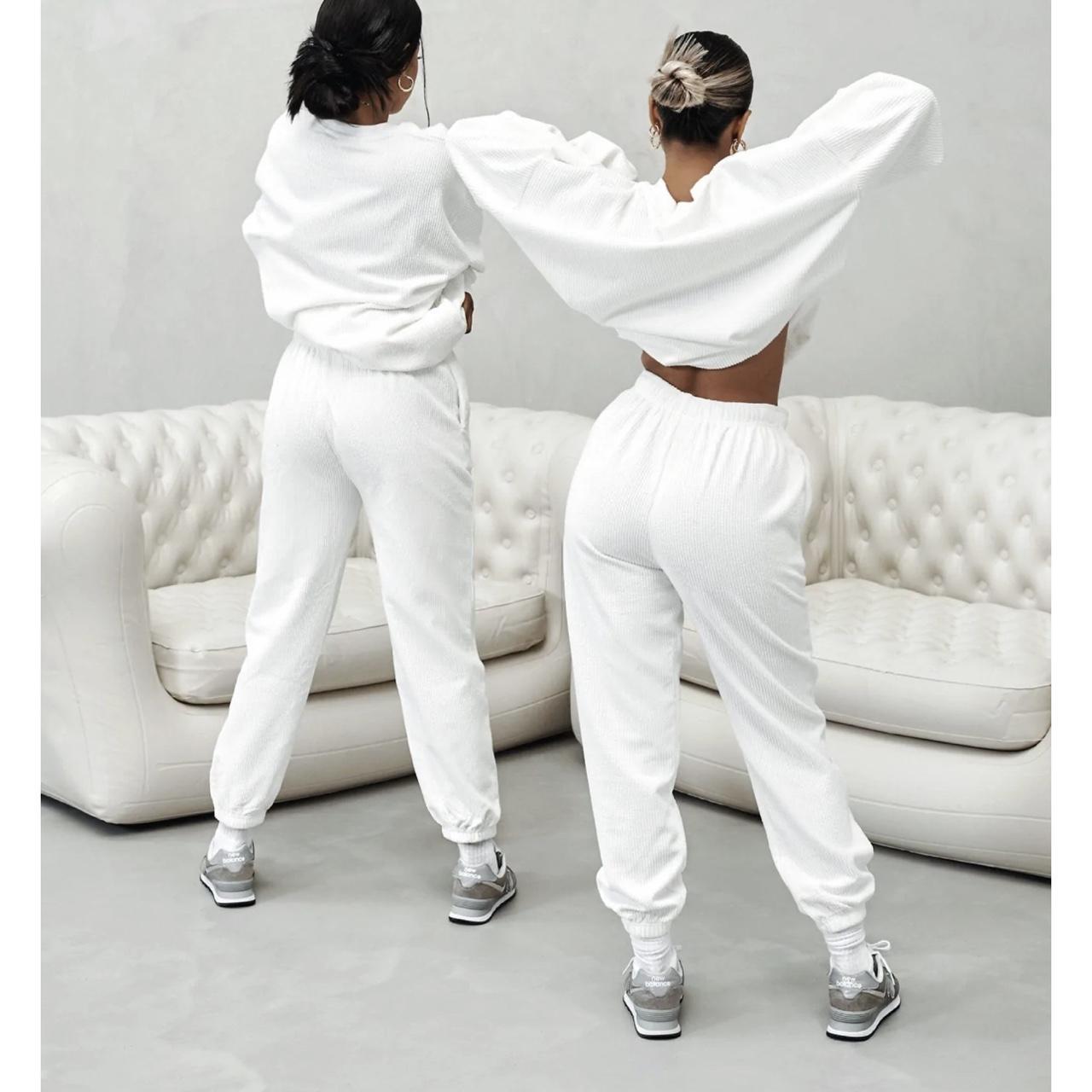 ★週末sale★8YARDS Ribbed Joggers | White Amazon.com: Nike Women's Sportswear Club Fleece Mid-Rise Joggers