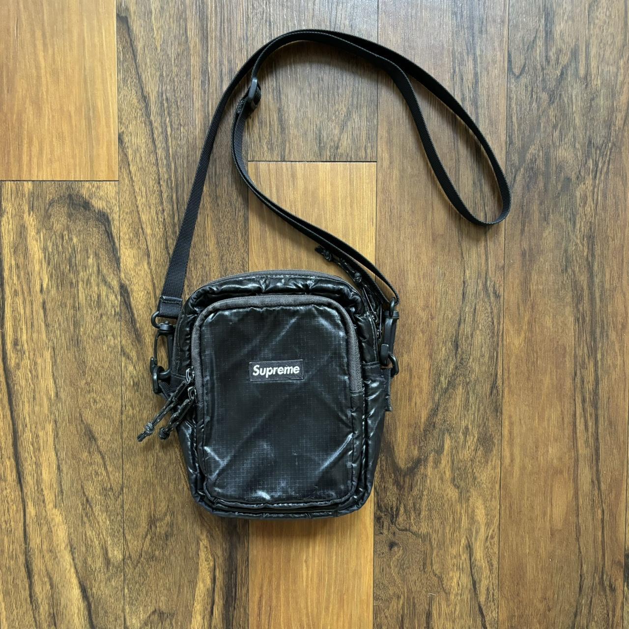 Fw17 supreme shoulder bag best sale