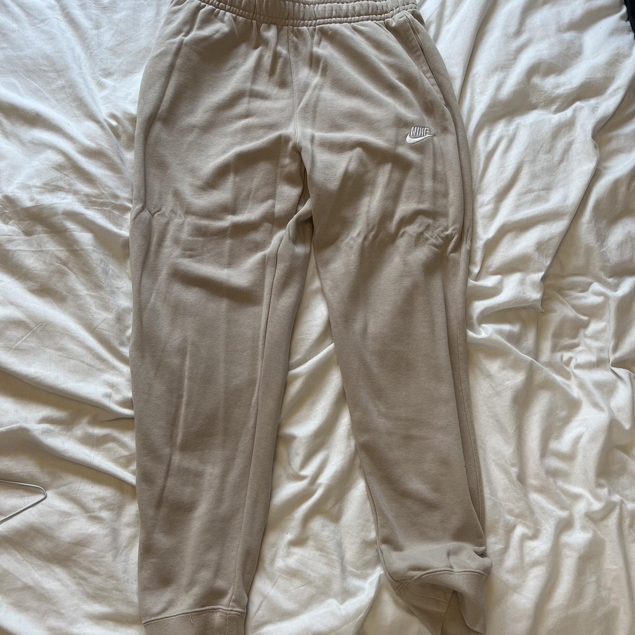 jogger nike beige