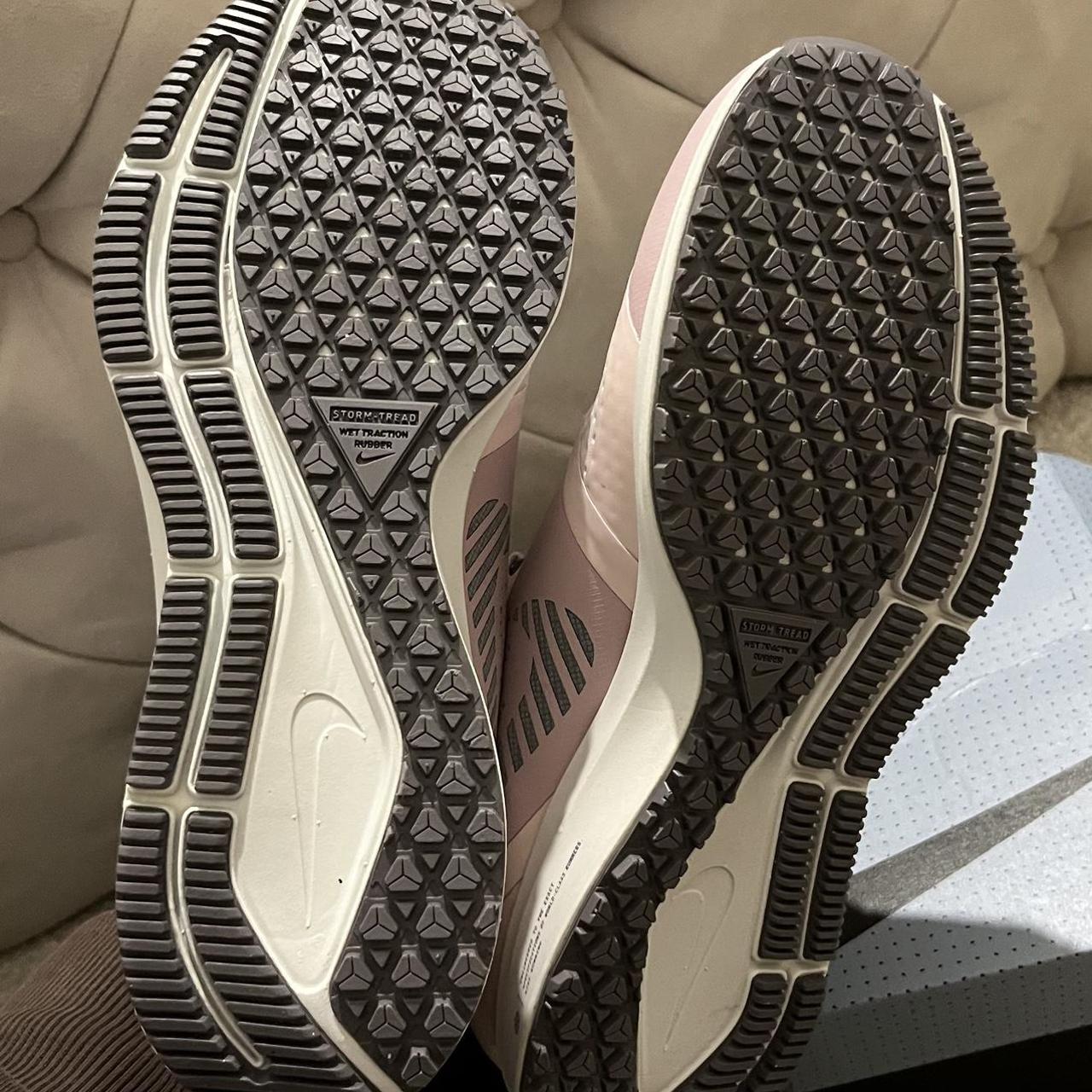 dusky pink nike trainers