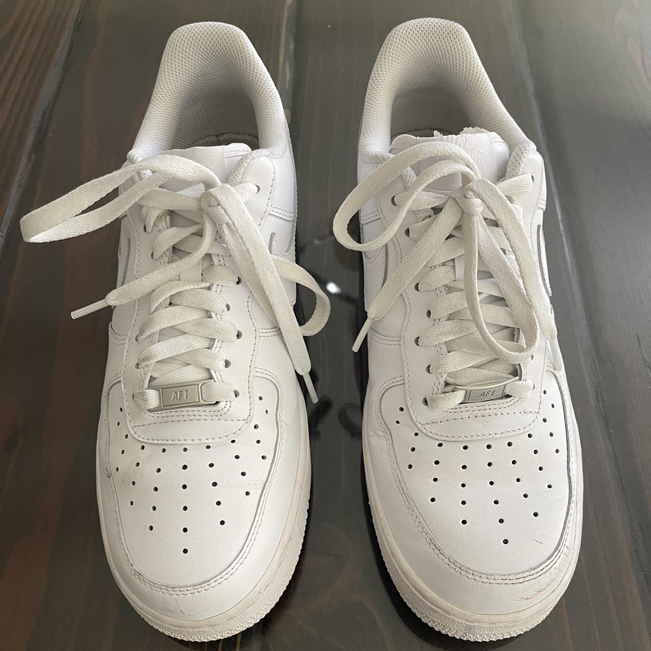 Nike Men's White Trainers | Depop