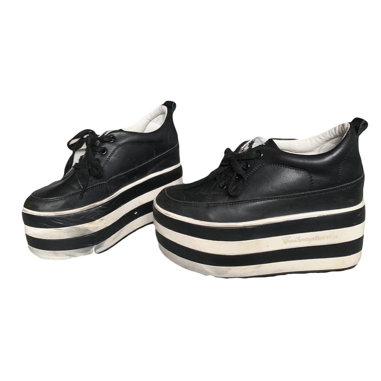 trainers black and white