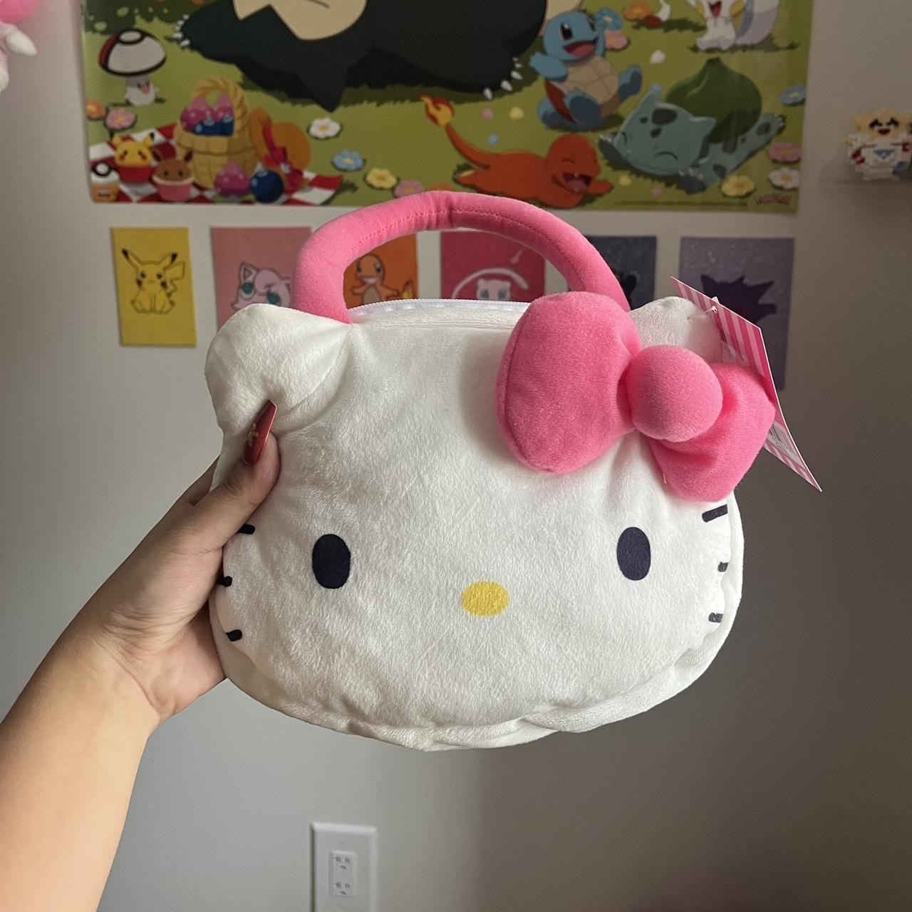 Mini pink hello kitty bag I bought it but never... - Depop