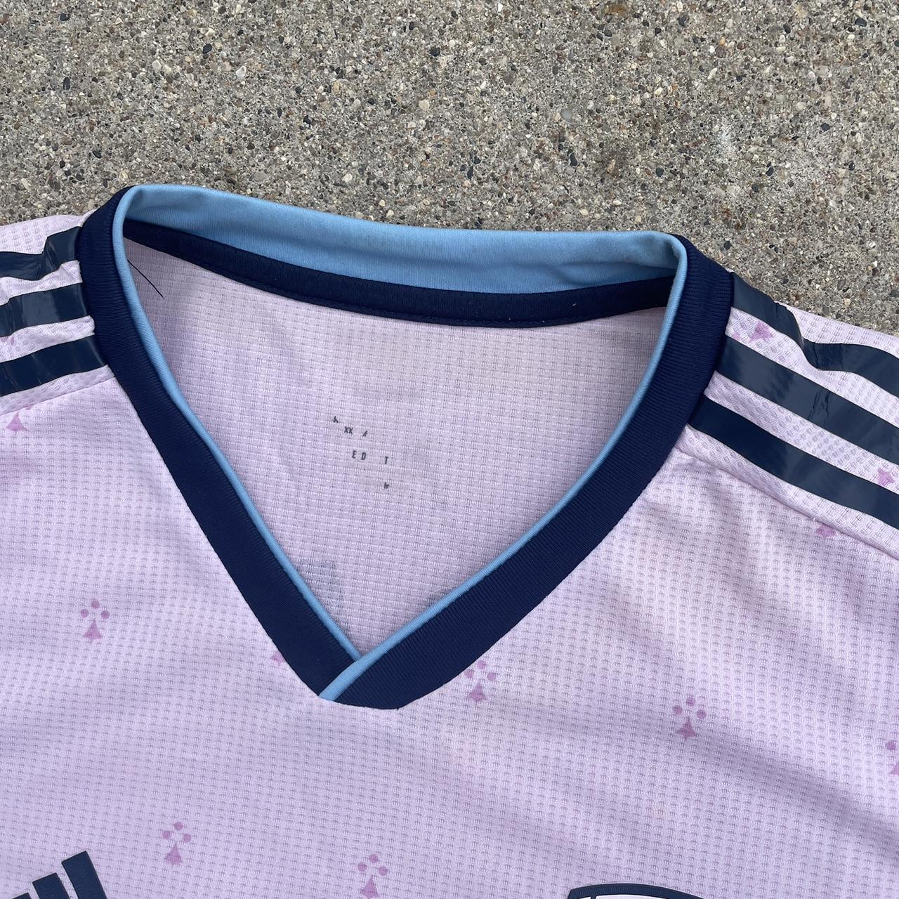 Adidas Men's Pink and Navy Shirt Depop