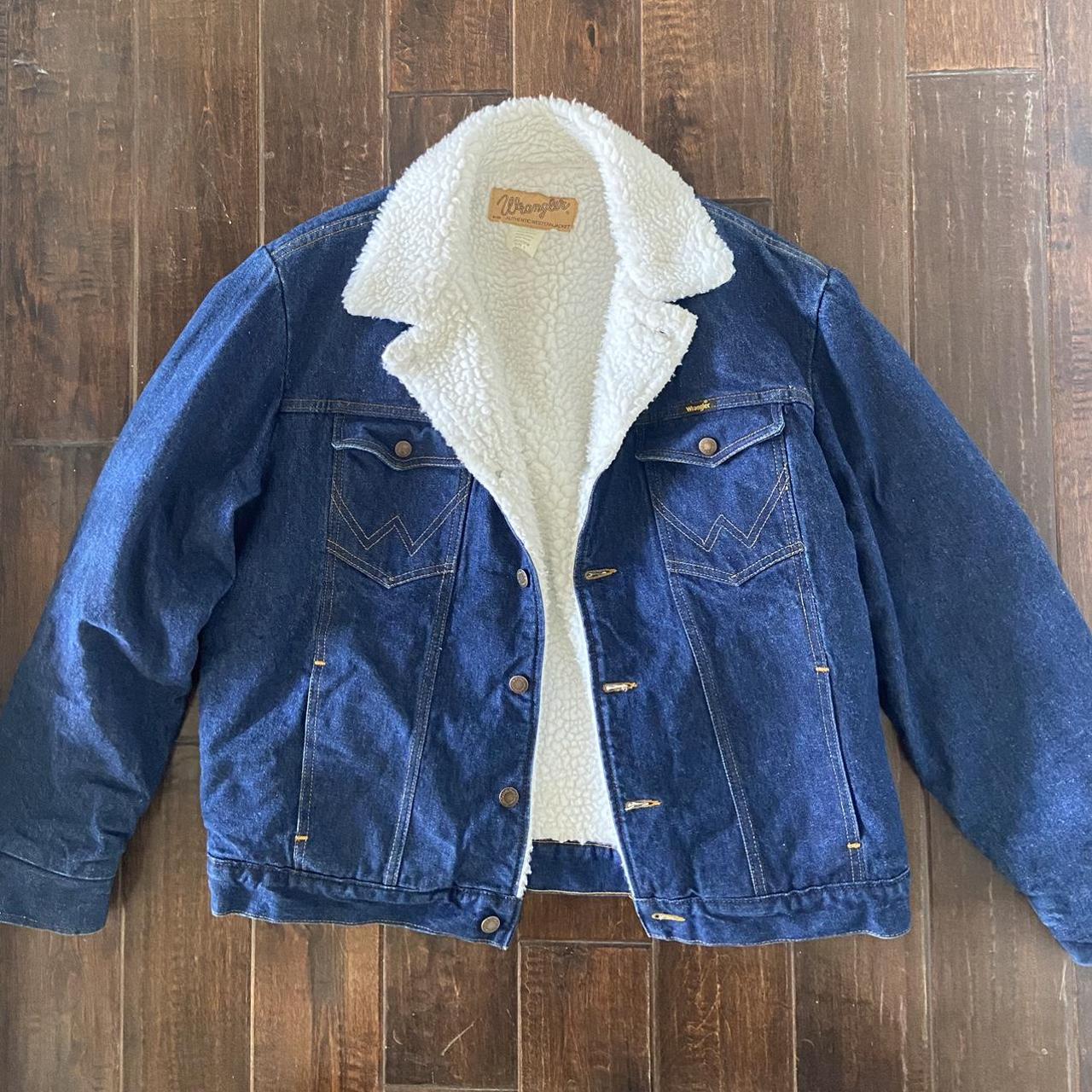 Wrangler trucker jacket large vintage - Depop