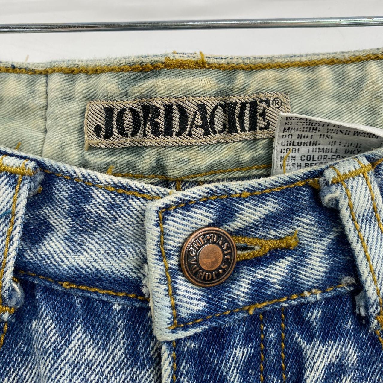 Beautiful vintage Jordache Jeans! Size S-M Msg for - Depop
