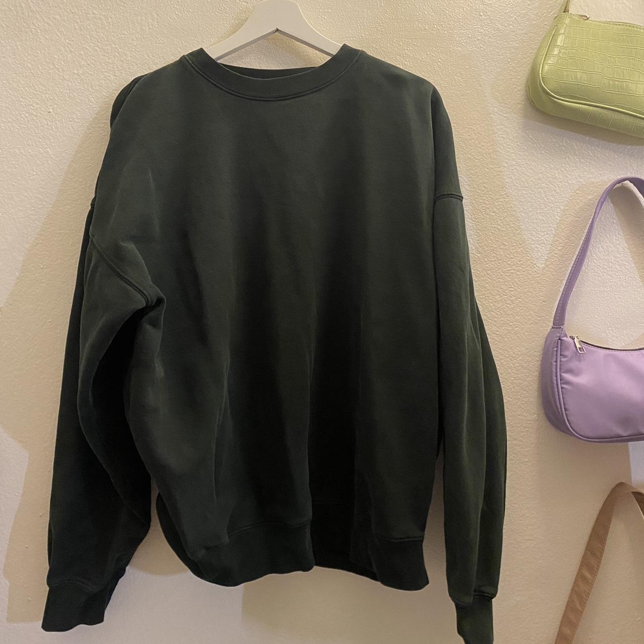 brandy melville forrest green oversized crewneck 🤍... Depop
