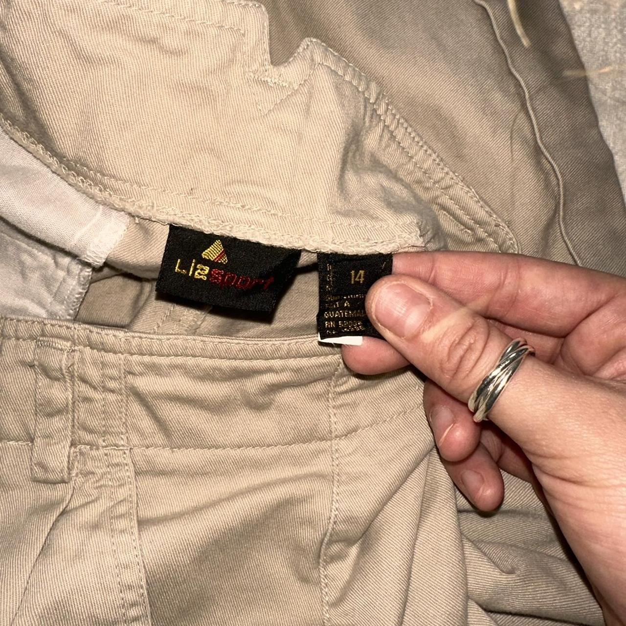 Liz Earle Women's Tan and Khaki Shorts (2)