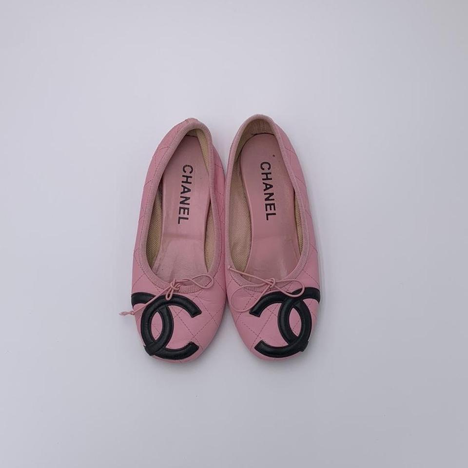 Chanel tan ballet flats with short heel #chanel - Depop