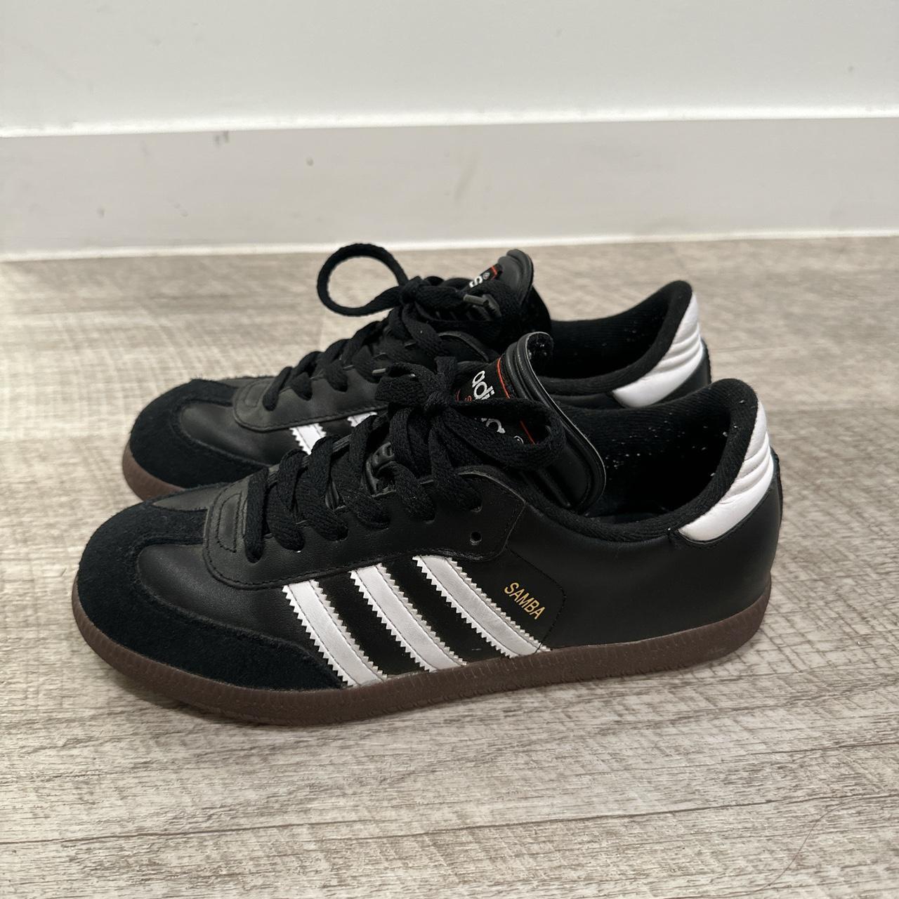 Adidas Women's Black and White Trainers (2)