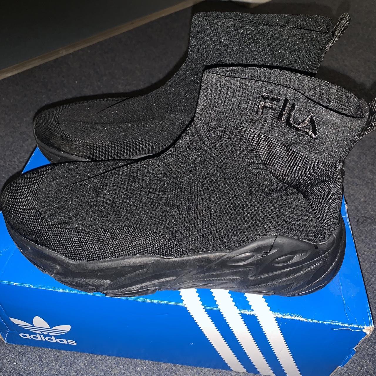 Fila black shop sock shoes