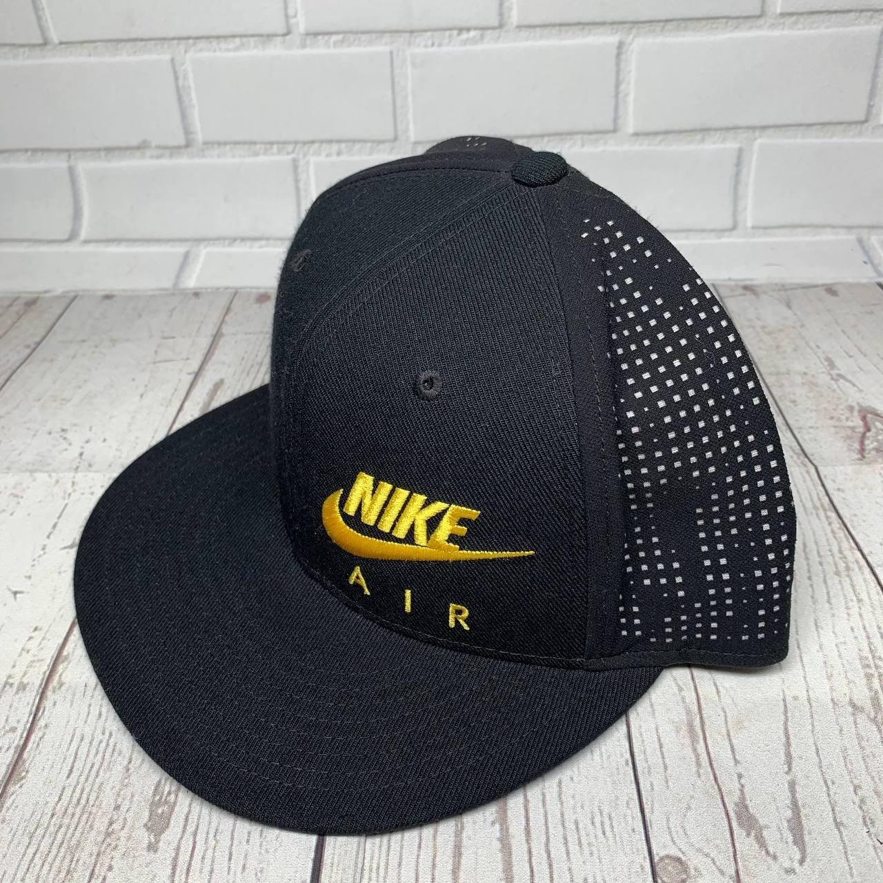 swoosh nike hat