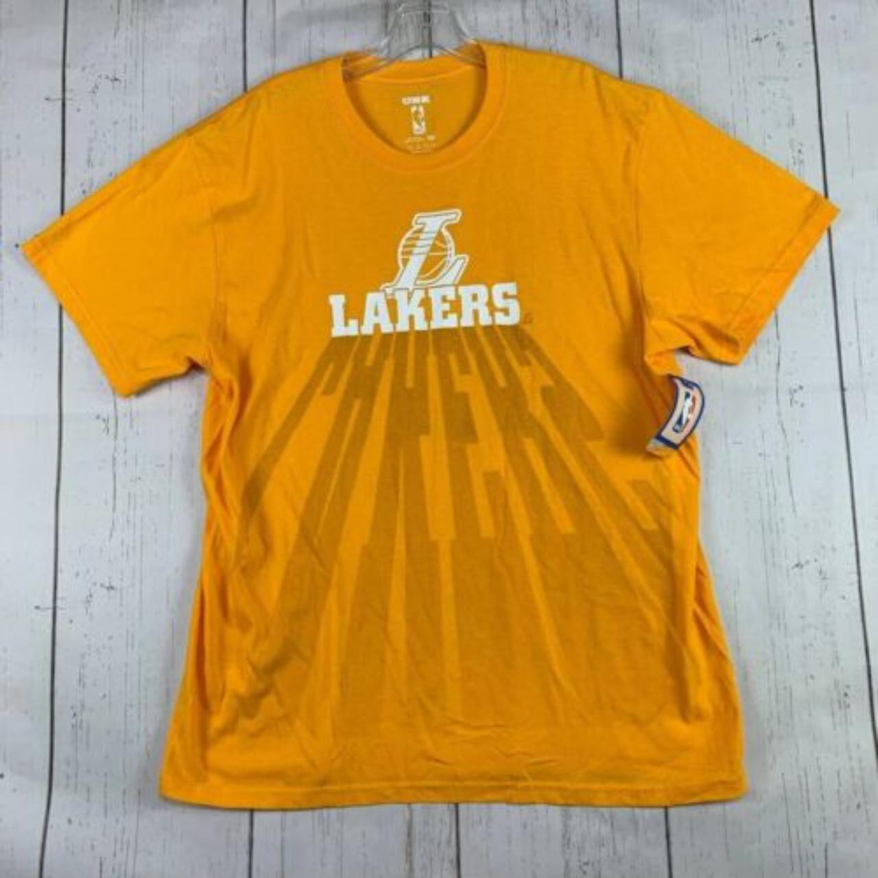 #LosAngeles LA #Lakers #NBA XL #UNK Casual T-Shirt... - Depop