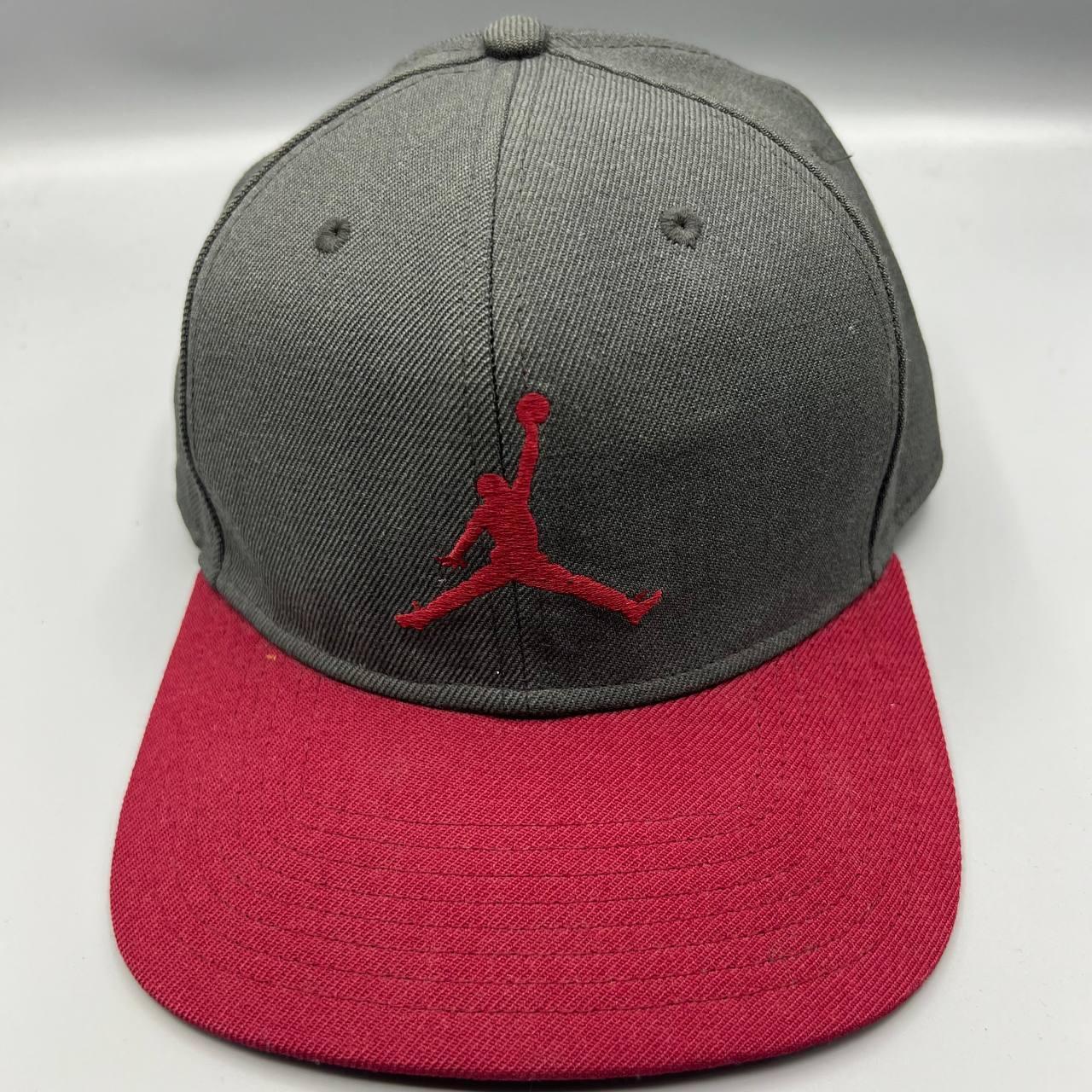 Jordan red hat deals