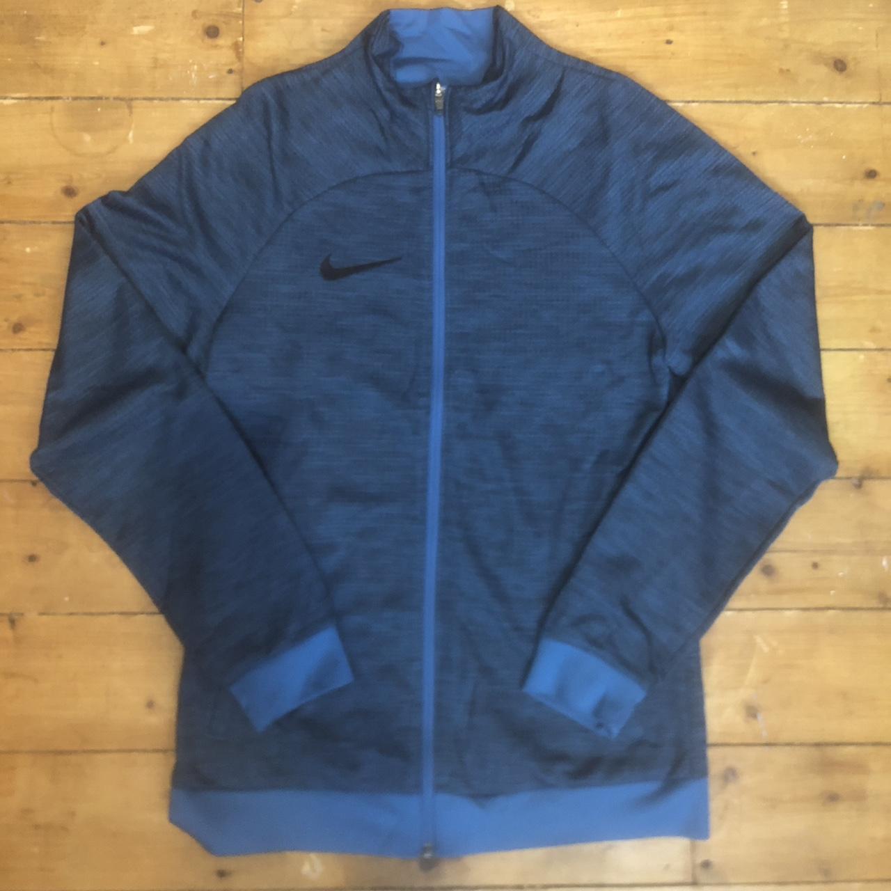 Nike flyknit jacket hotsell