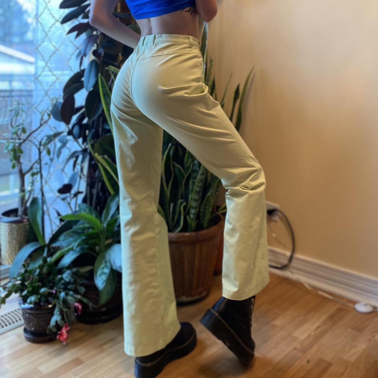 Light lime green Vintage ESCADA jeans, slight flare