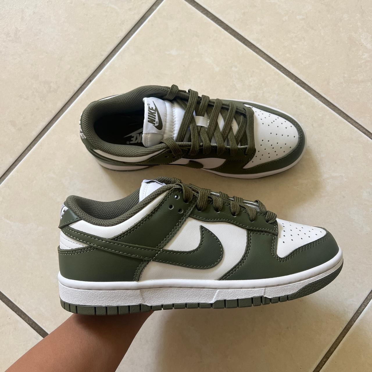 womens nike trainers green