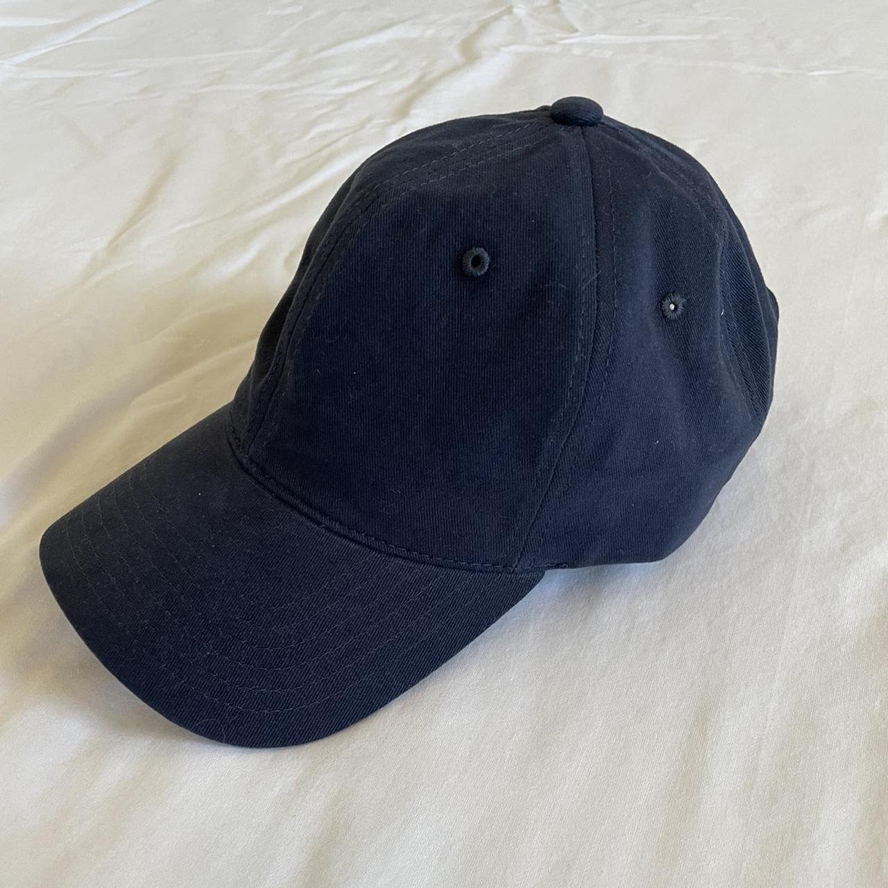 Kohl's Women's Navy and Blue Hat | Depop