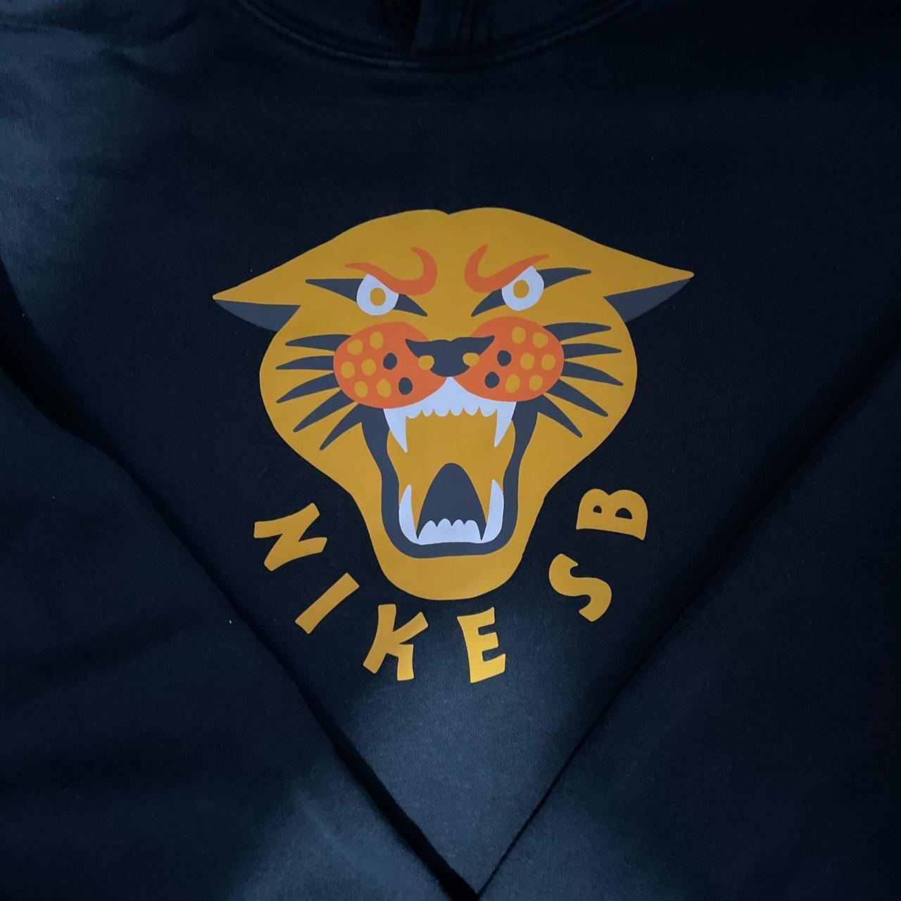 Nike sb tiger hoodie clearance yellow