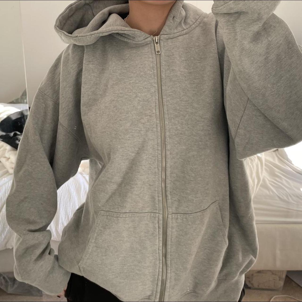 Brandy Melville Women's Sweatshirt | Depop