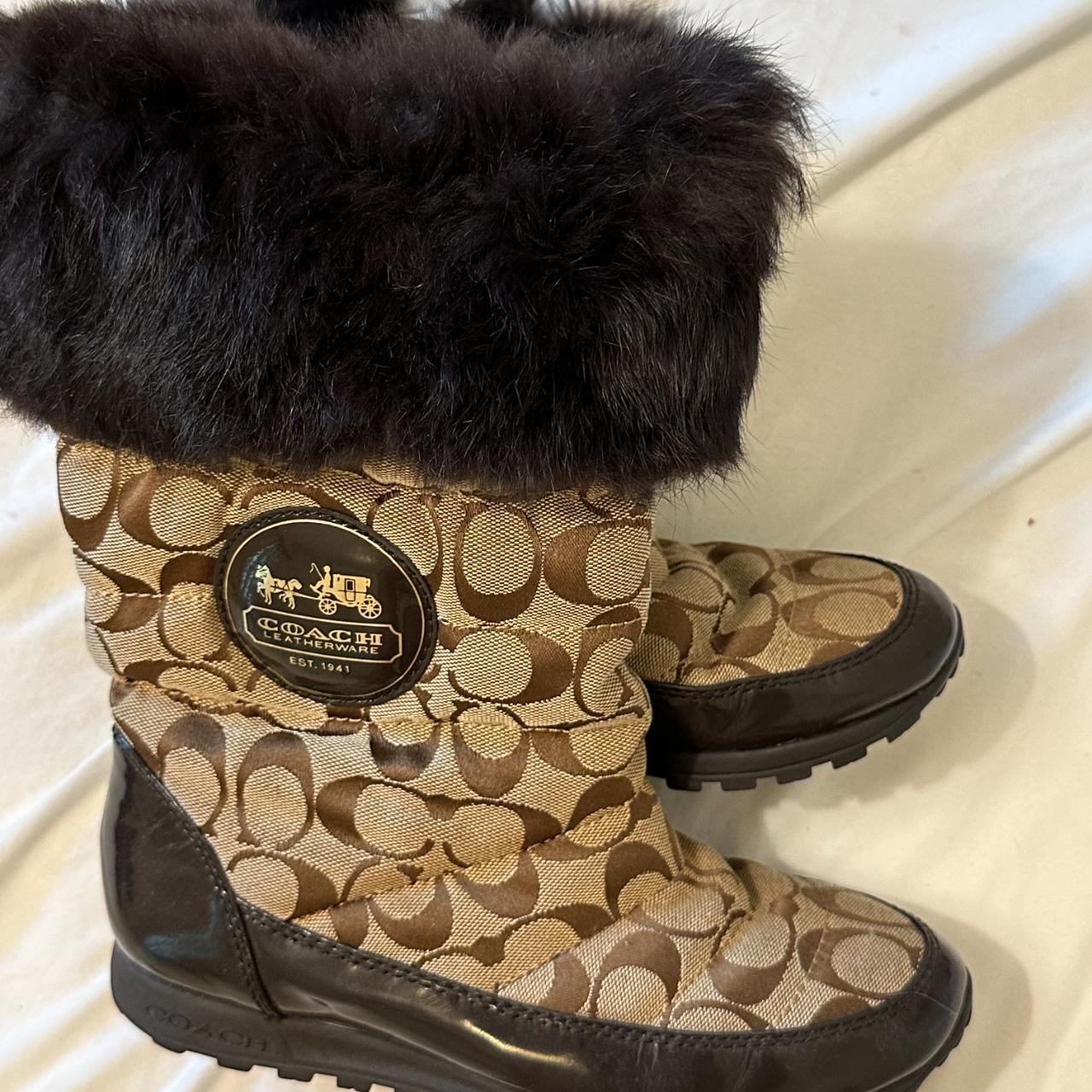 Vintage Coach Winter boots perfect for any ski trip