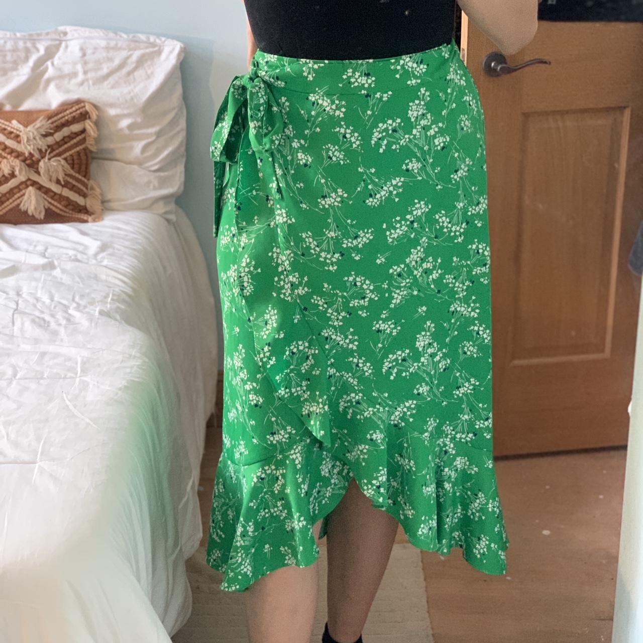 green wrap maxi skirt Size 6 OPEN TO... Depop