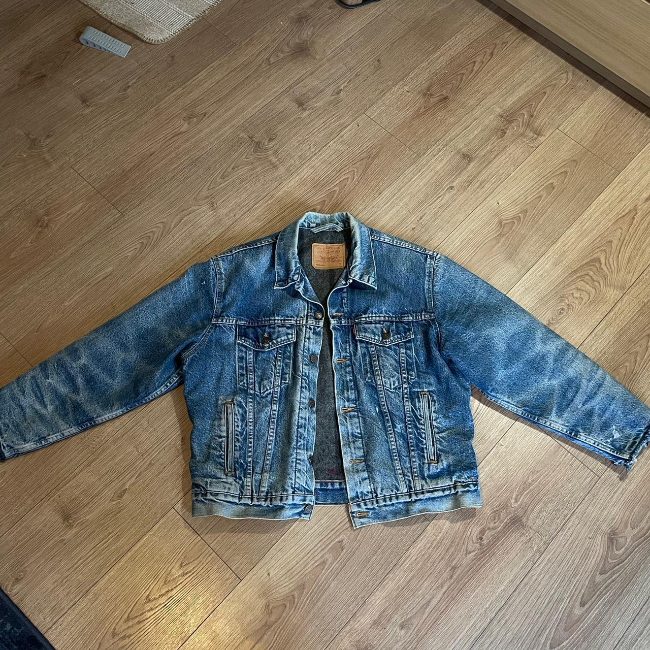 item listed by lloydys