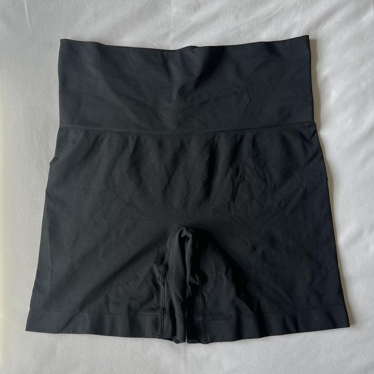 Skims Women's Shorts | Depop