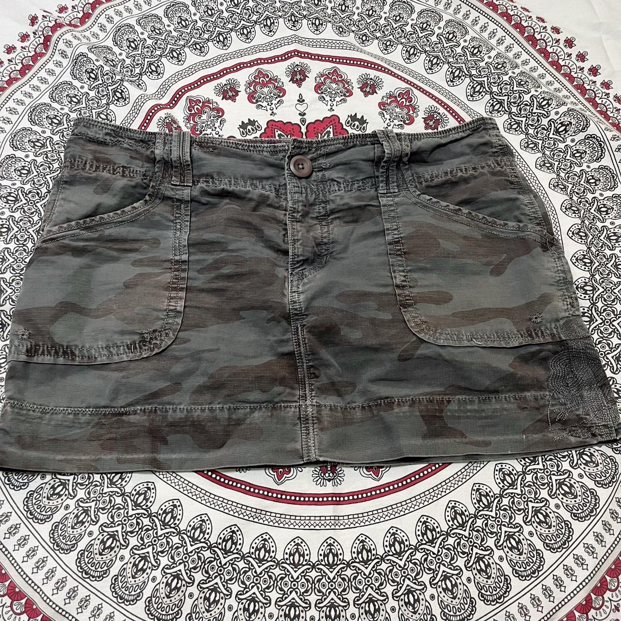 Y2K American Eagle Cargo Skirt Size 8 Preowned... Depop