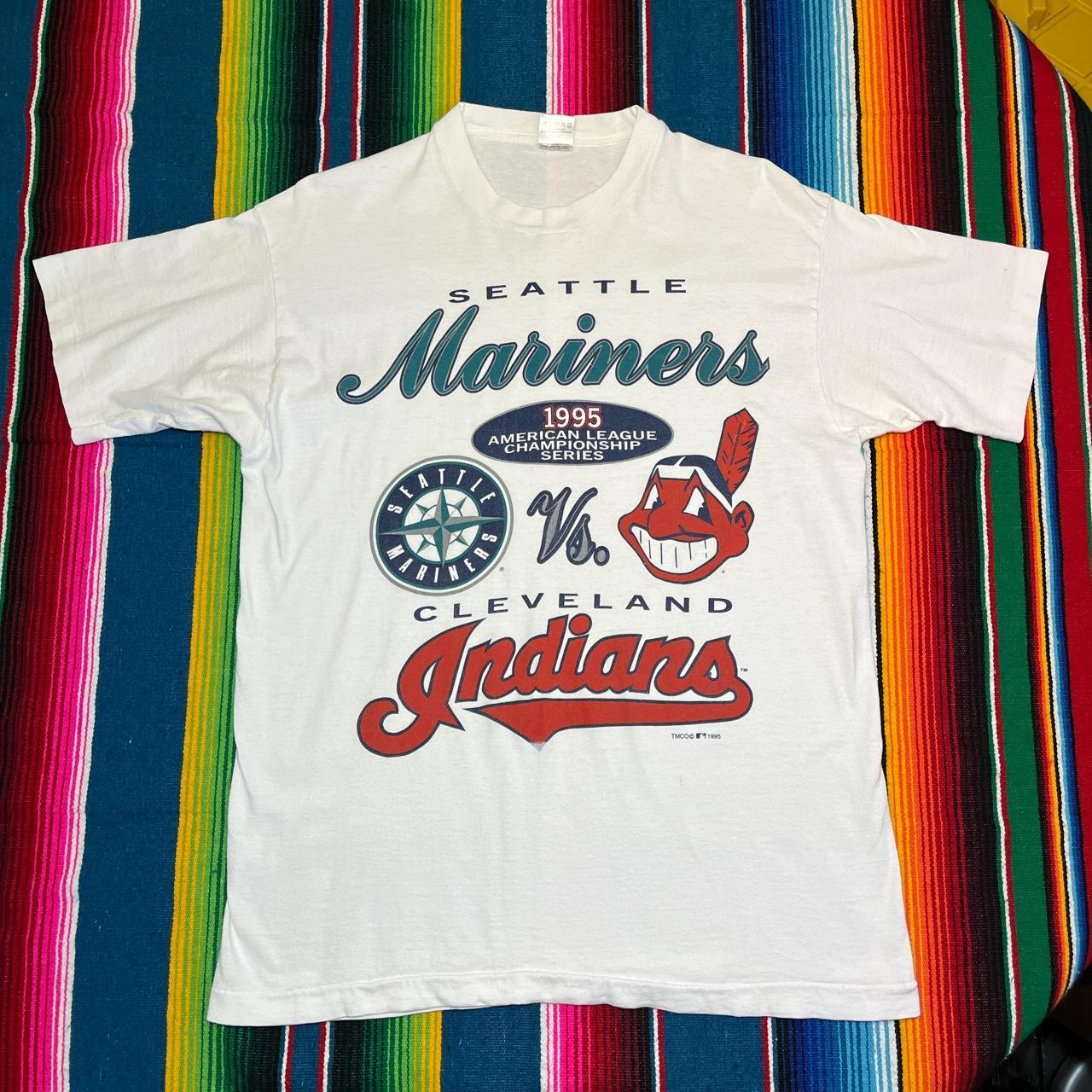 Vintage 1995 Seattle Mariners Shirt. The shirt is in - Depop